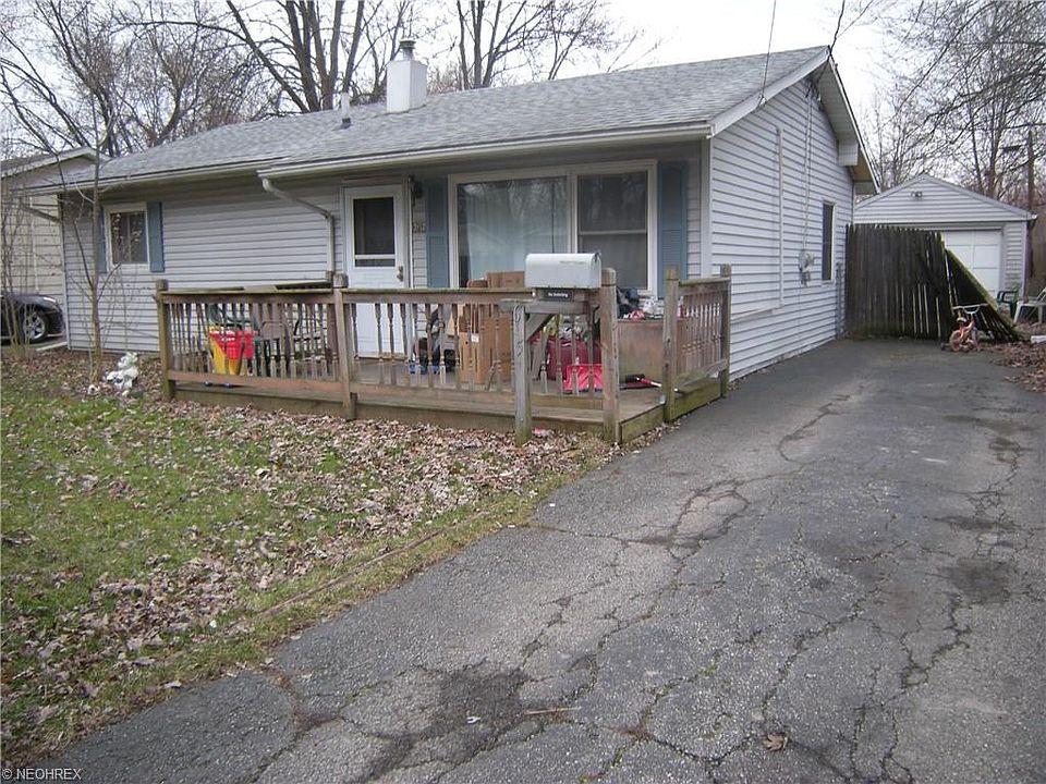 2nd image of 615 Denison Ave