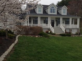 159 Fotos Ln, Mount Hope, WV 25880