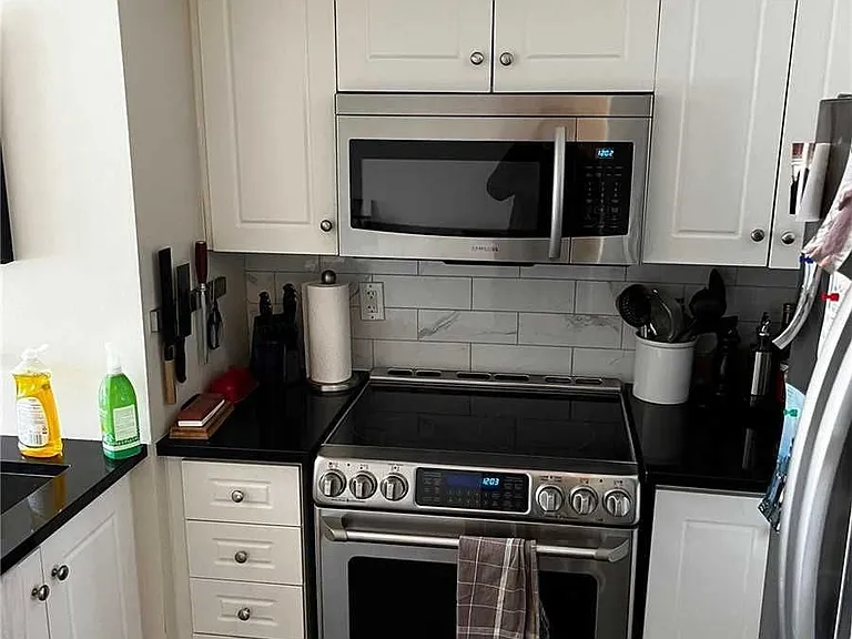 10 Laidlaw St #722 — Photo 12