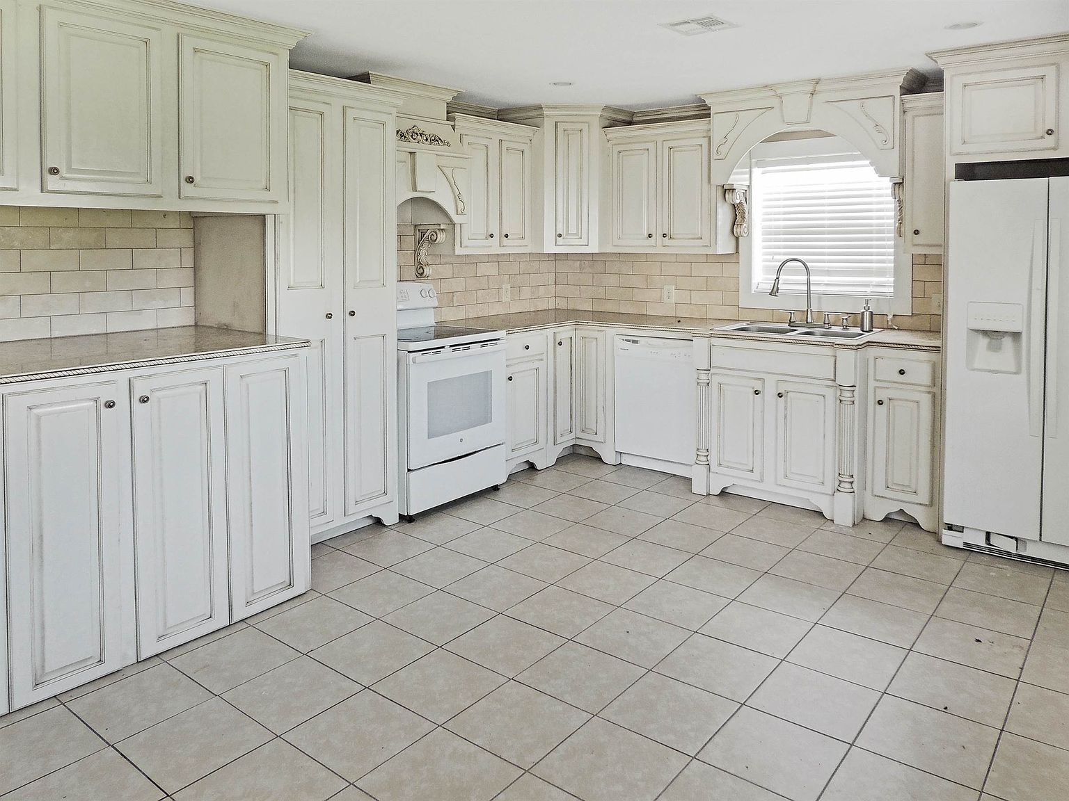 304 W Laodis St, Delcambre, LA 70528 Zillow