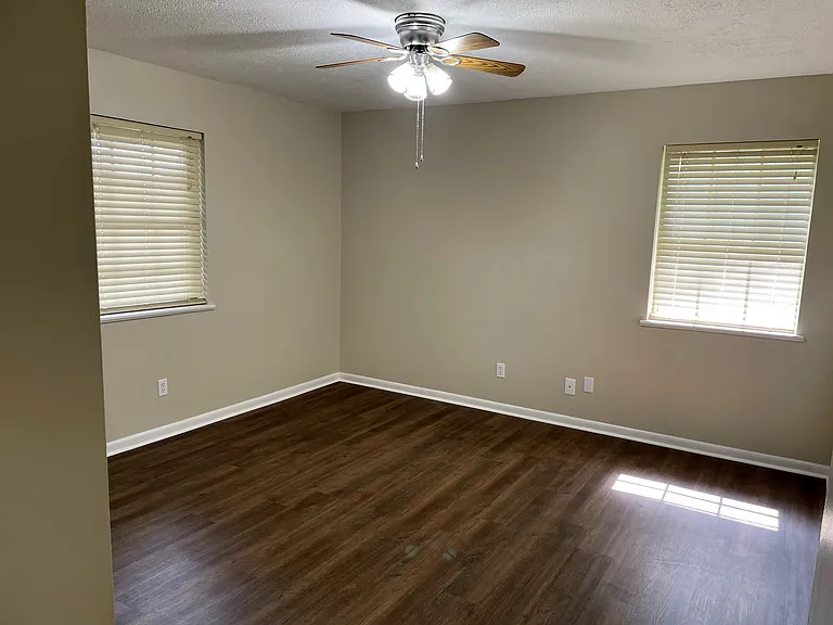 3507 Silverwood Dr — Photo 16