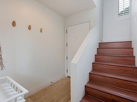 5th image of 2257 Worden St APT 2