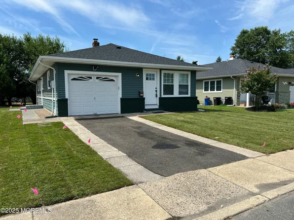 482 Jamaica Boulevard, Toms River, NJ 08757
