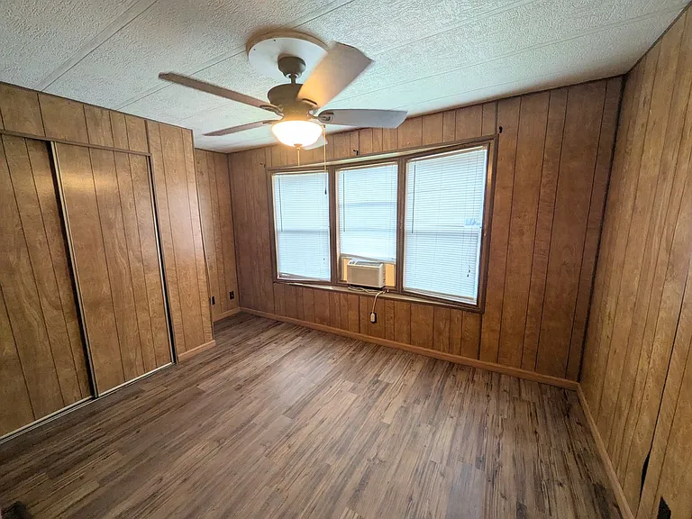 16240 San Pedro Ave — Photo 22