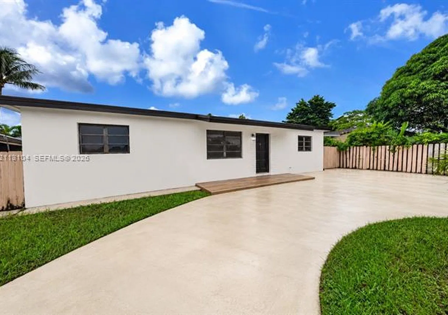7300 SW 12th St # 7300, Miami, FL 33144 — Photo 3