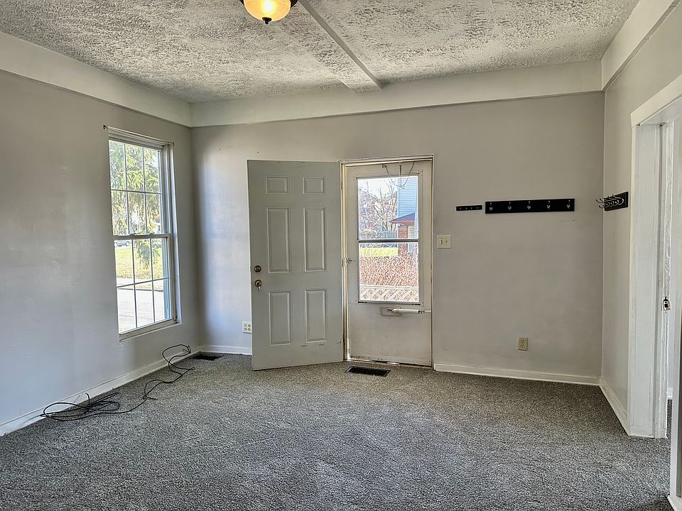 1st image of 1220 S A St #1