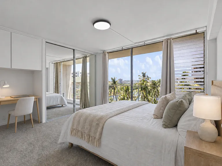 2115 Ala Wai Blvd #804 — Photo 3