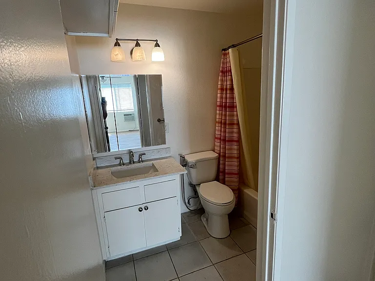 15824 Sherman Way #1 — Photo 11