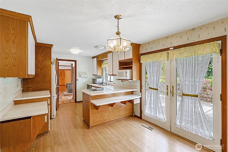 4th image of 11222 92nd Avenue Ct SW