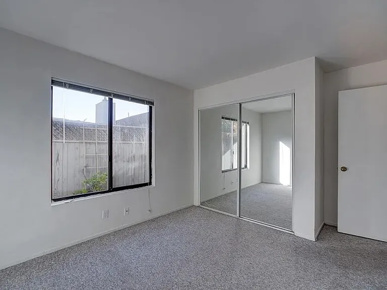 1397 Cavalier Ln — Photo 3