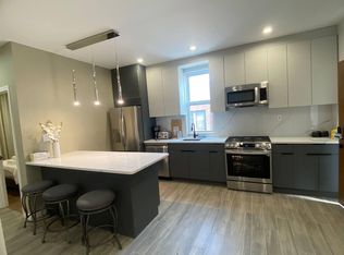 16317 Depot Rd, Flushing, NY 11358