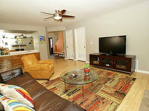 5th image of 1727 Santiago Dr