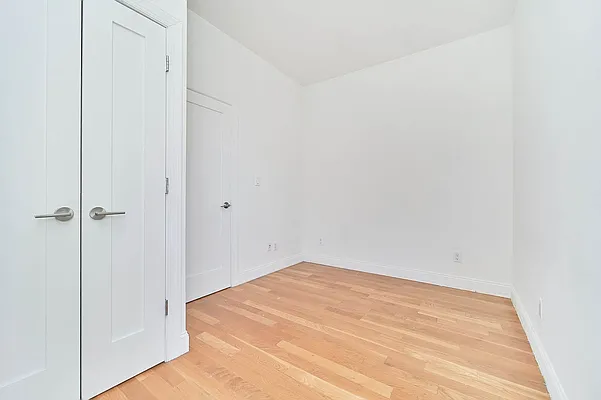 Rented by Living New York | media 10