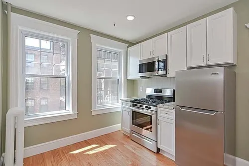 70 Strathmore Rd Photo 1