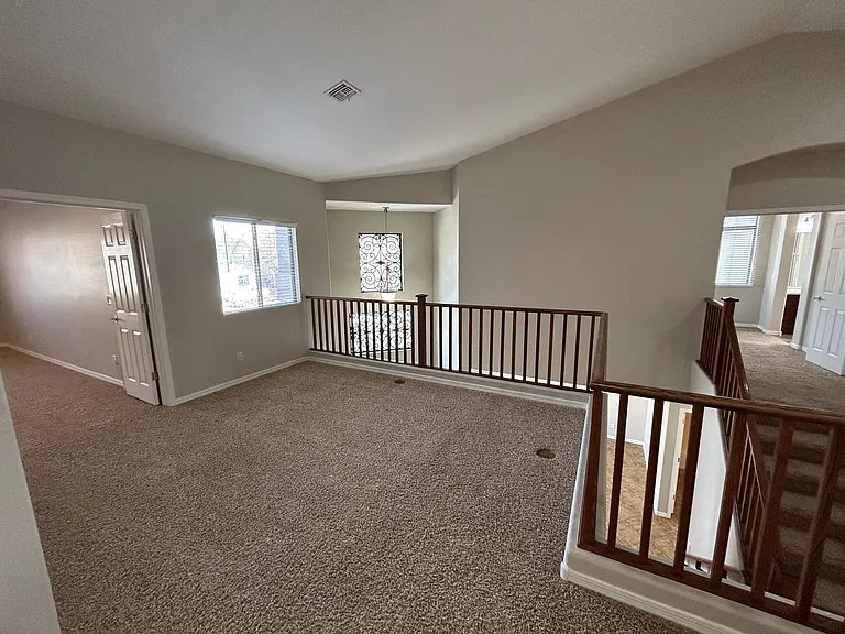 5411 W Rowel Rd — Photo 24