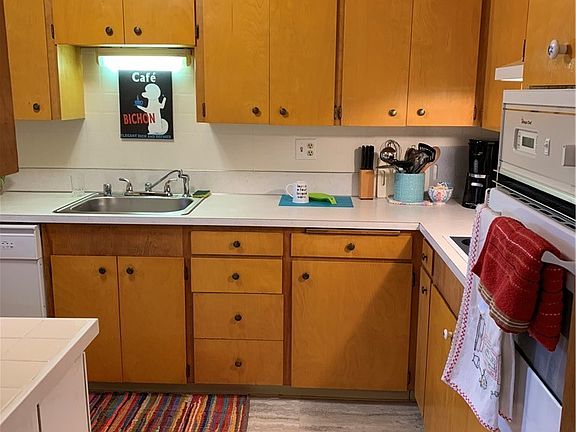3rd image of 3505 Central St SE APT 7