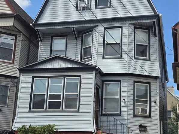 13 Tappan St, Kearny, NJ 07032