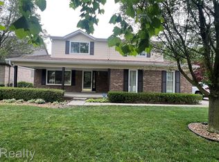 40739 Ruggero St, Clinton Township, MI 48038