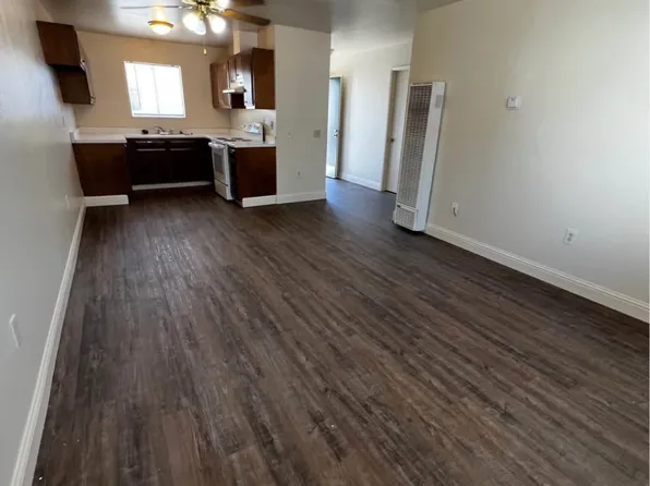 1118 Parkside St, Salinas, CA 93906