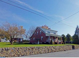 357 Indian Manor Dr, Leesport, PA 19533