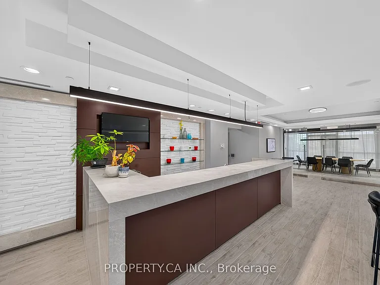 275 Yorkland Rd #108 — Photo 19
