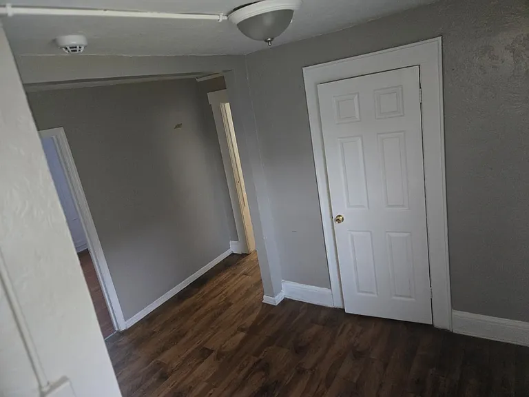 144-146 Mapes Ave #3 — Photo 7