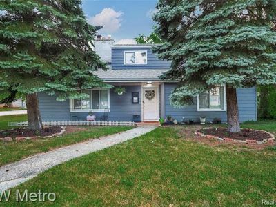 207 N Marias Ave, Clawson, MI, 48017