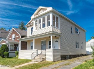 18 Ellsworth St, Amsterdam, NY 12010