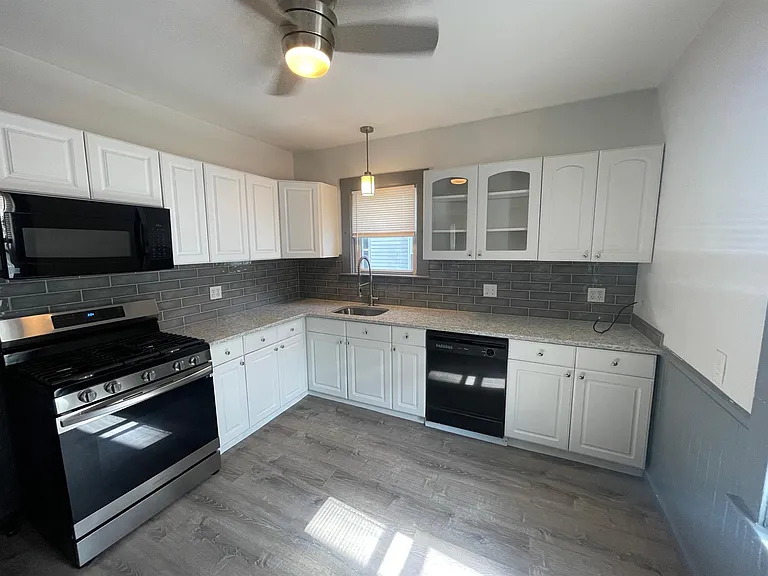 4 Ossipee Rd — Photo 11