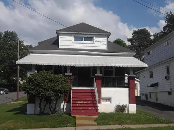 17 Wanda St #L-8, Throop, PA 18512