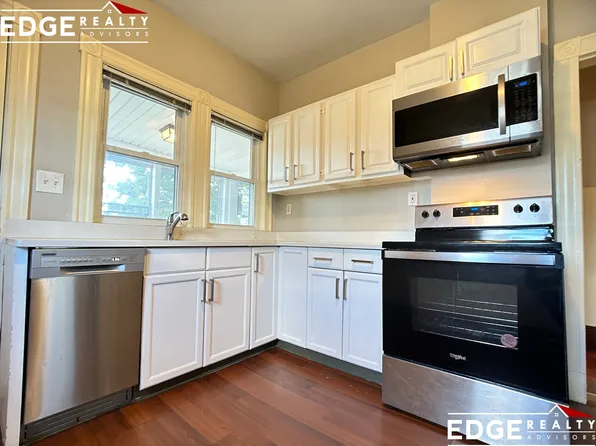 139 Edenfield Ave, Watertown, MA 02472