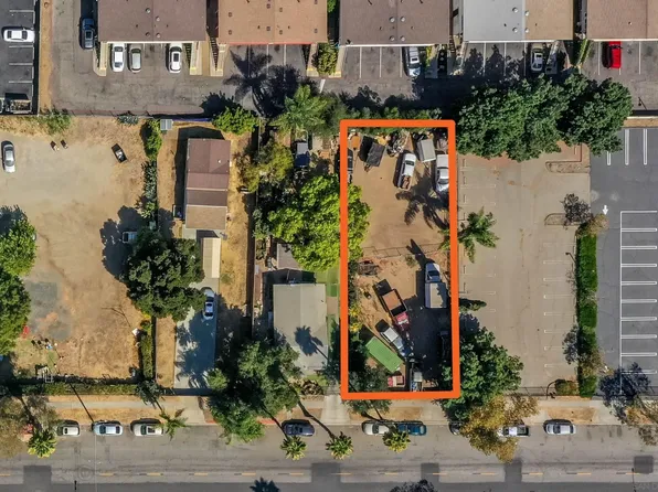 426 E Pennsylvania Ave #8/13, Escondido, CA 92025