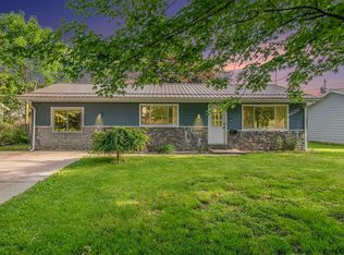 305 W College St, Ligonier, IN
