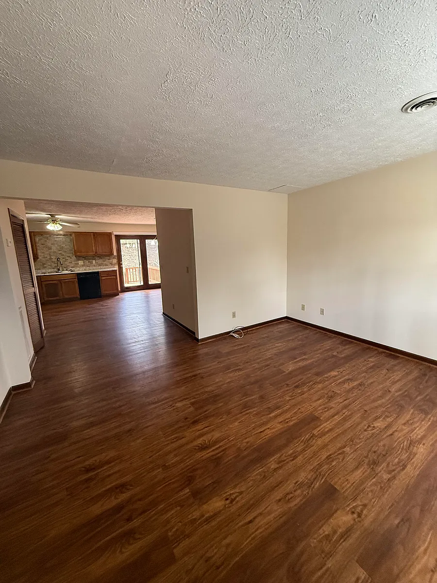 Building Photo - 164 Scenic Park Pl