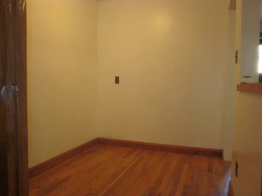 Rented by Flateau Realty | media 12