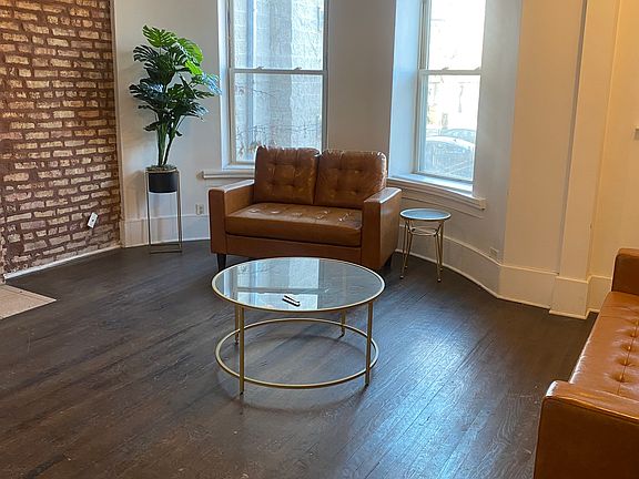2nd image of 6626 S Kenwood Ave APT 1