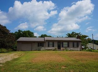 555 Beeker Rd, Pembroke, KY 42266