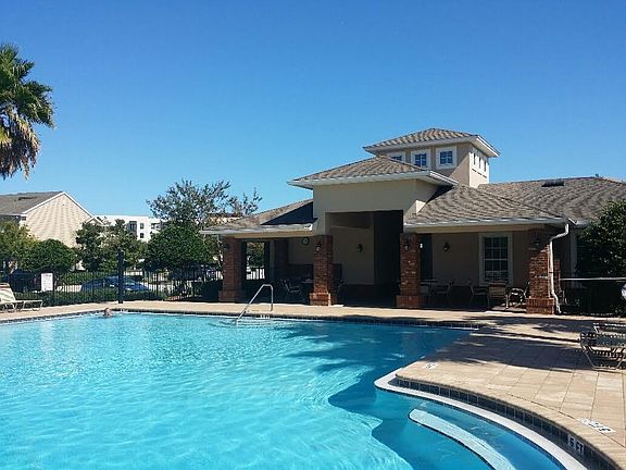 5th image of 8103 Summer Point Ct
