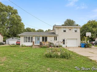 3694 Center St, Ravenna, MI 49451