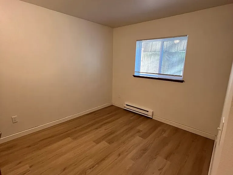 Jefferson Court — Photo 10