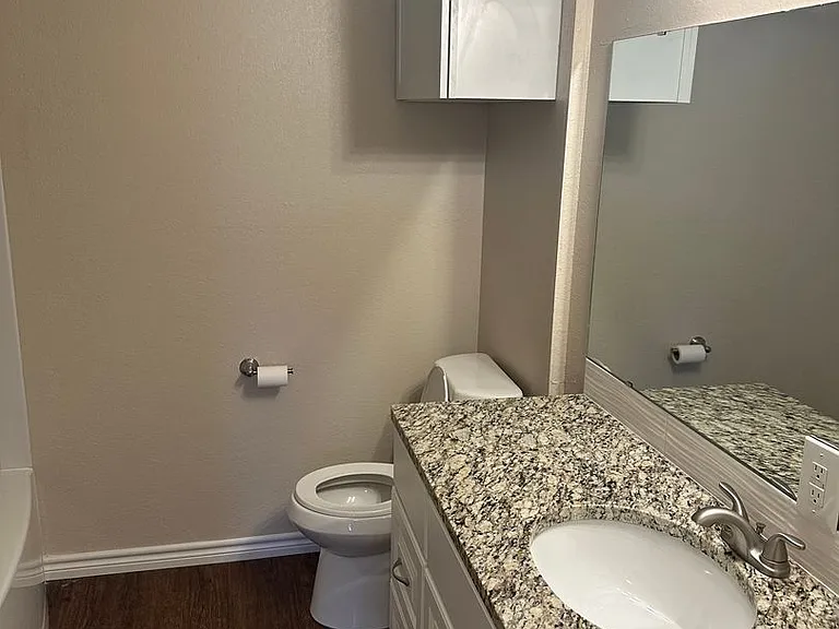 5256 Benbrook St — Photo 9