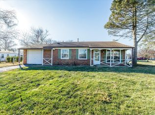 9 Steeplechase Dr, Saint Peters, MO 63376