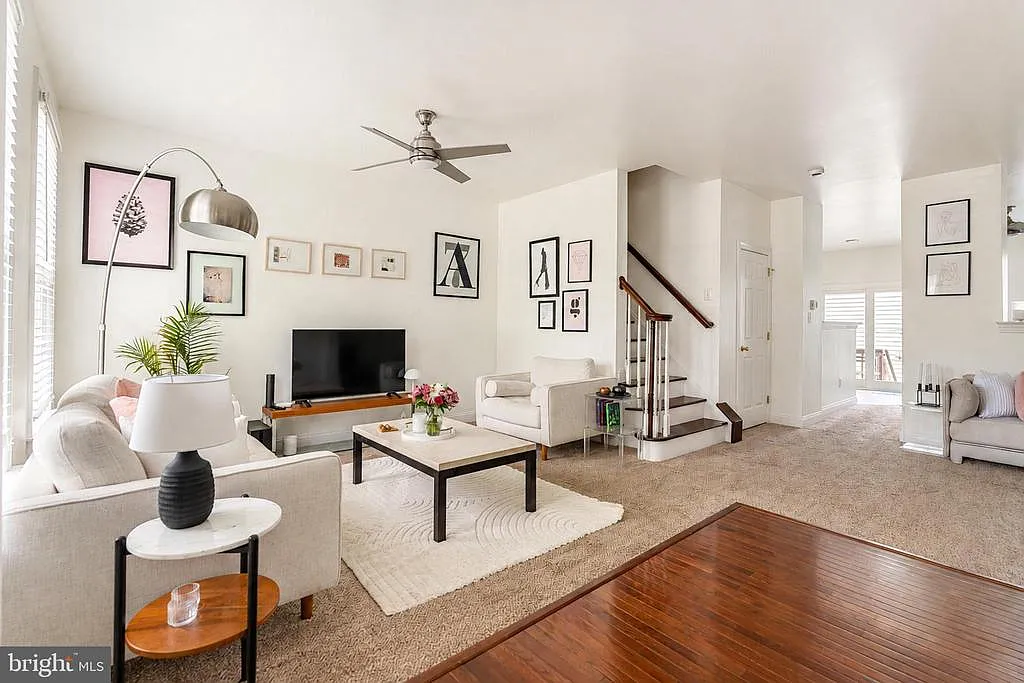 3 bed, 3.5 bath, 1460 sqft, $3,350 — Photo 3