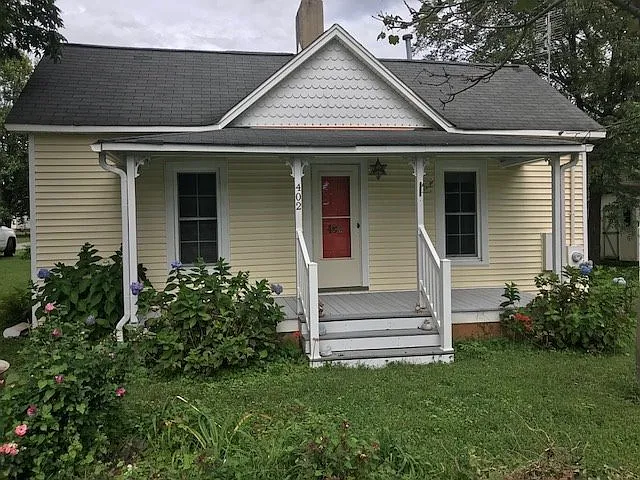 402 Madkins St