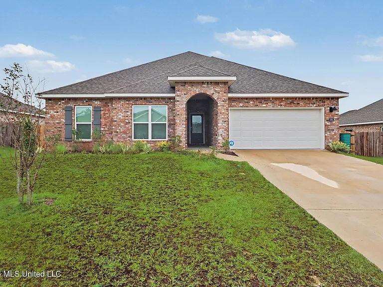 4981 Fern Dr — Photo 2