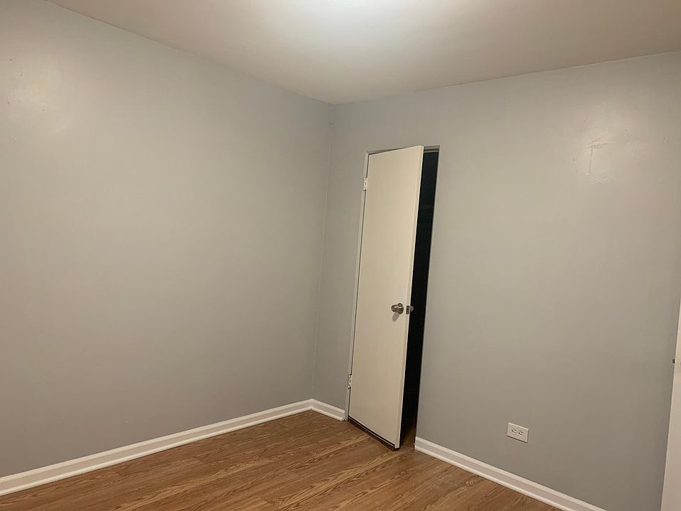1st image of 9611 Grand Ave