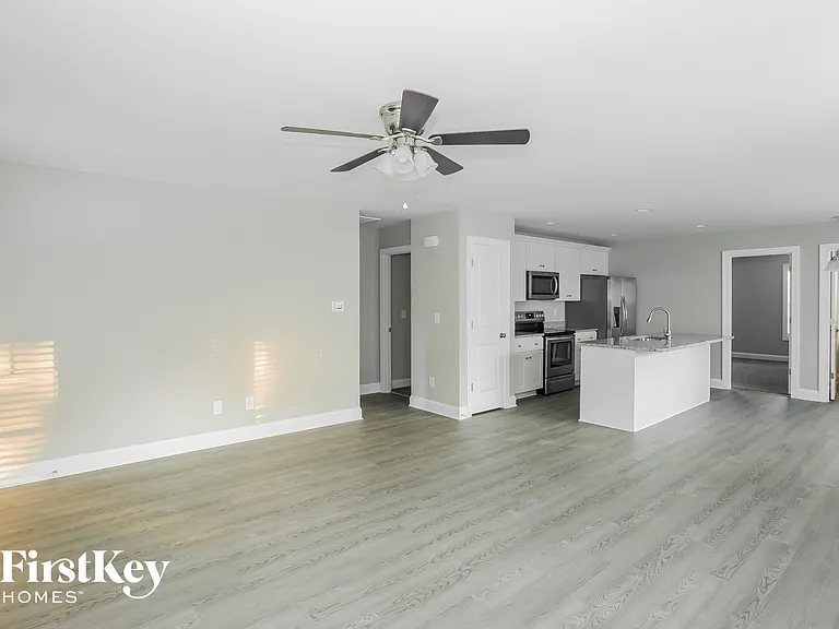780 Cherrywood St — Photo 5