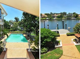 1561 Harbor Cay Ln, Longboat Key, FL 34228