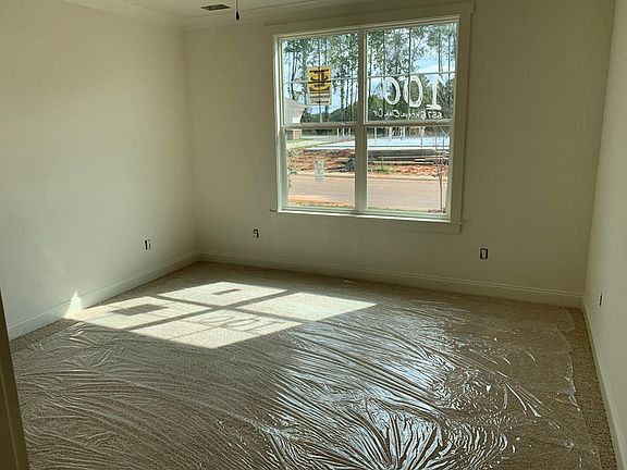 5th image of 557 Shreve Oak Cres