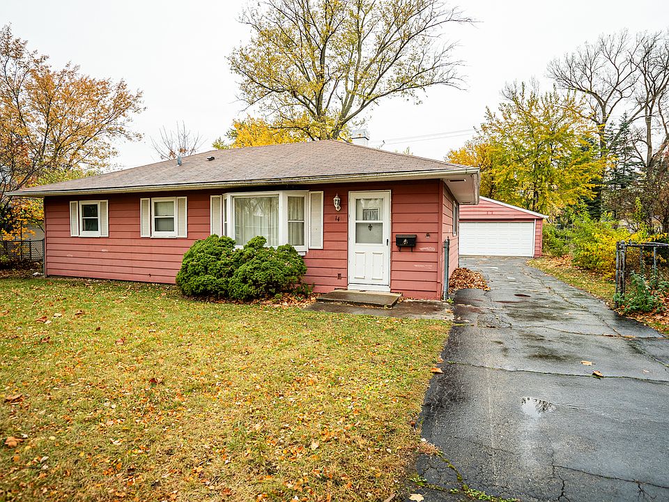1st image of 14 Golfview Ln